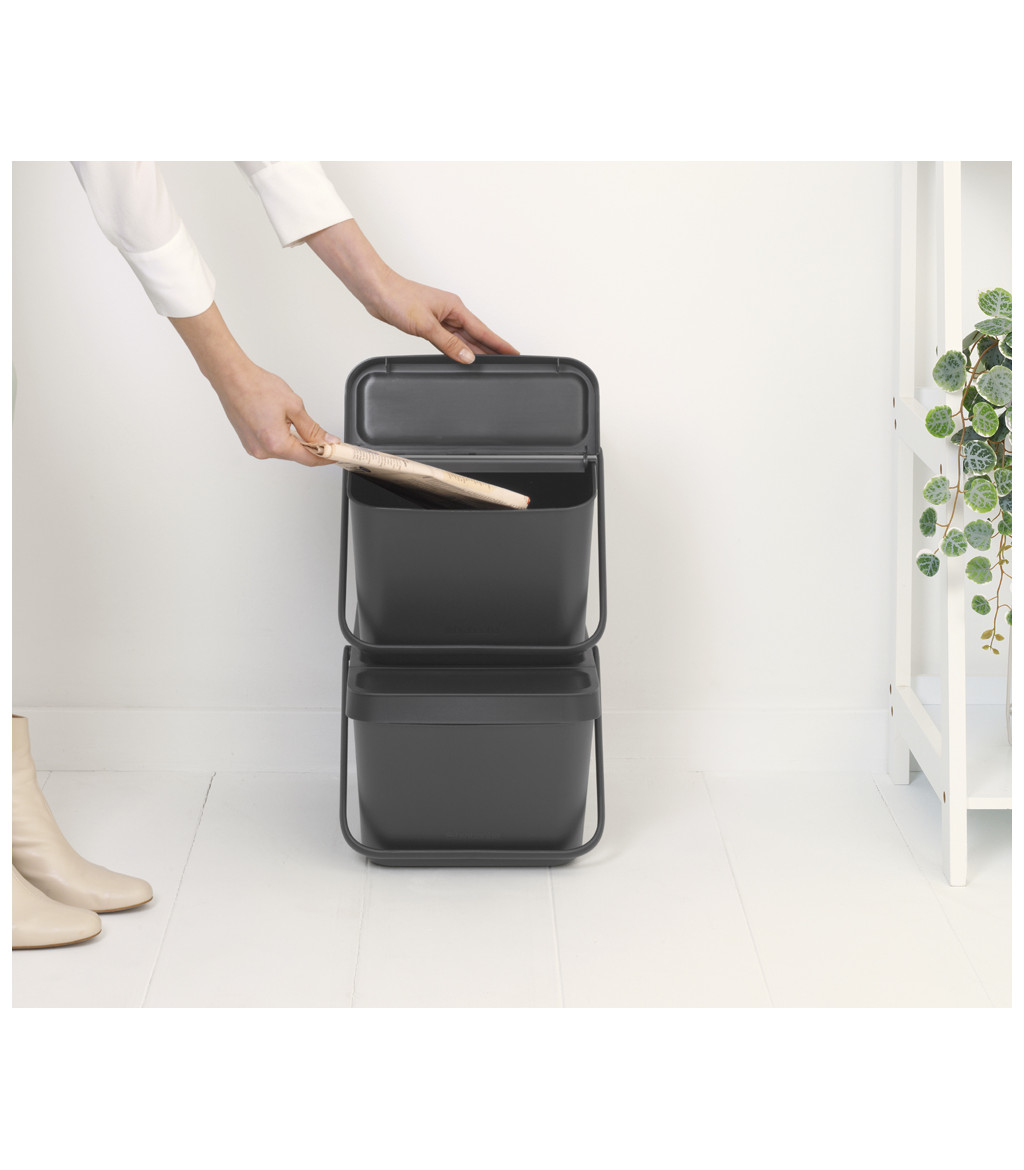 Brabantia Touch Bin 10L - Cubo de basura rectangular - Cubo Interior de  plástico extraíble - Acero mate anti-huella - Gris mate